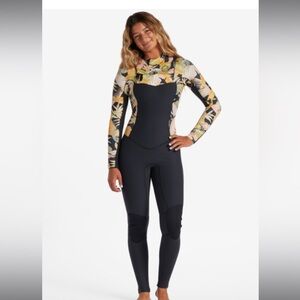BNWT Billabong Salty Dayz 4/3 mm front entry wetsuit size 10